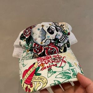 Ed hardy trucker hat